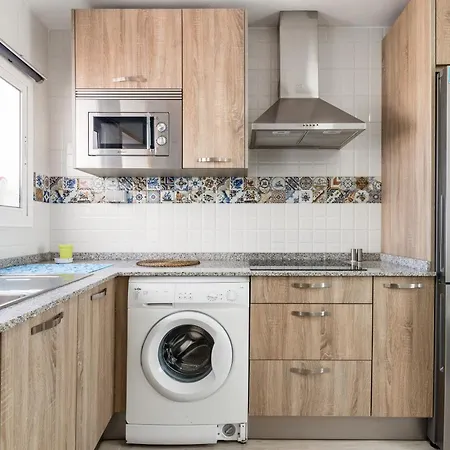 Casa Piedra De La Rendona * コニル・デ・ラ・フロンテラ